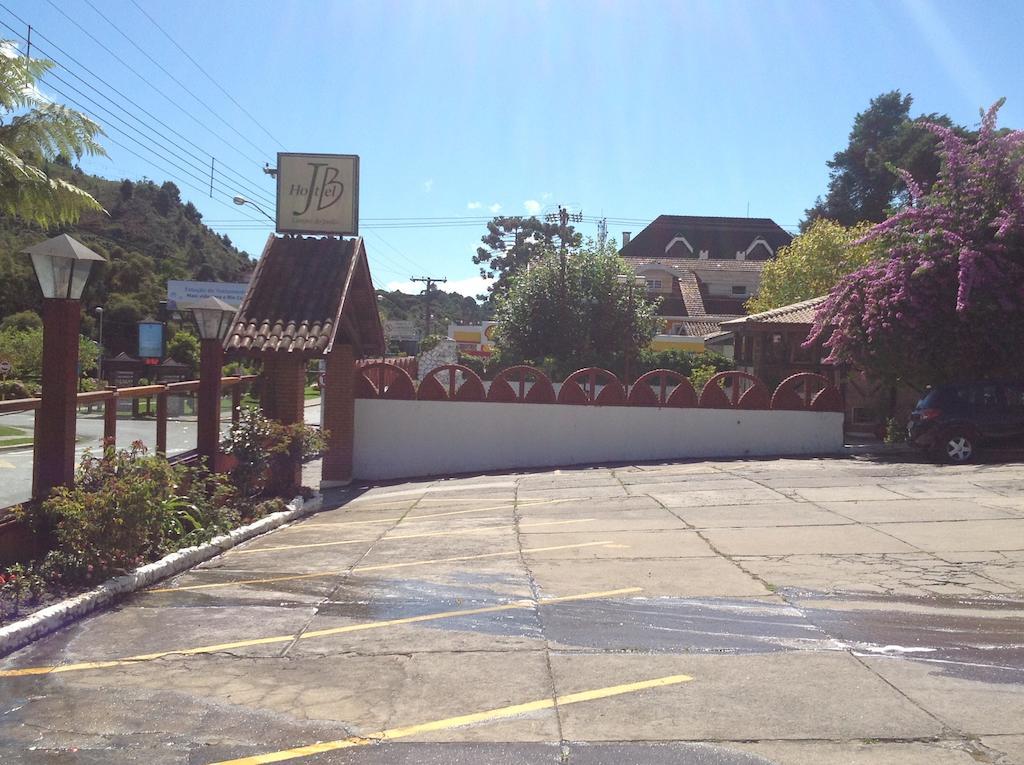 Hotel Jb Campos do Jordao Exterior photo